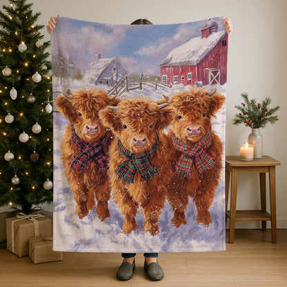 Cozy Highland Cow Plush Blanket with soft sherpa and velveteen fabric for rustic decor and warm gifting